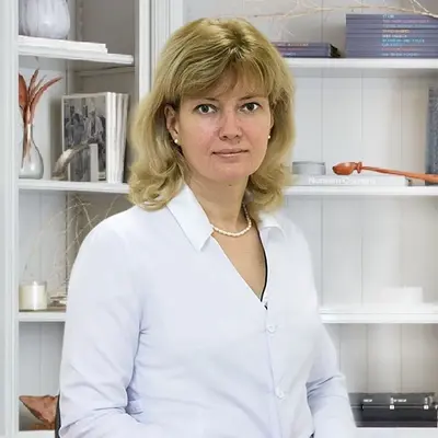 доктор Моисеенкова Ольга Леонидовна – врач психиатр-нарколог клиники «Санати» в Куровском
